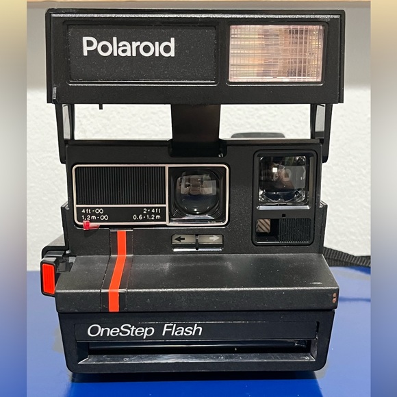 Polaroid One Step Flash Instant Camera Vintage 80s 90s Black Strap Photography